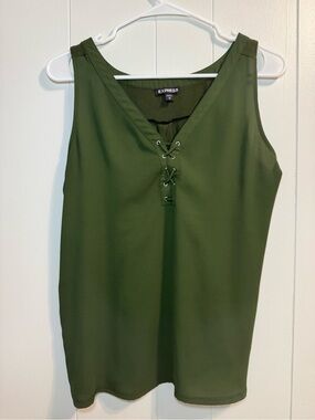 Express Olive Green V-Neck Tank Top Woman’s M Lace Up Details. Streetwear, 2000s